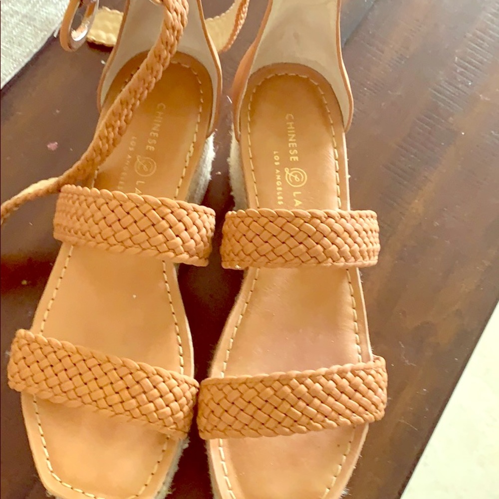 Platform sandals